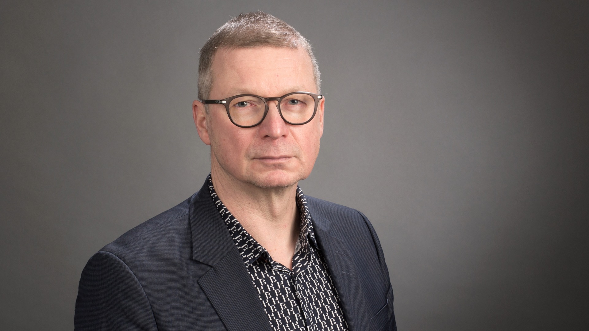 Datakeskus- ja teollisuusrakentamisen johtaja Sakari Jämsä. 