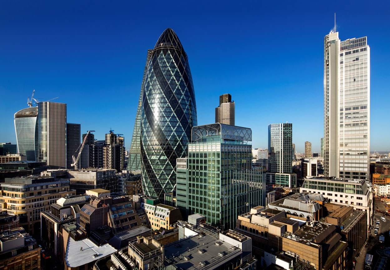 Lontoon keskustan siluetin yksi tunnetuin rakennus The Gherkin