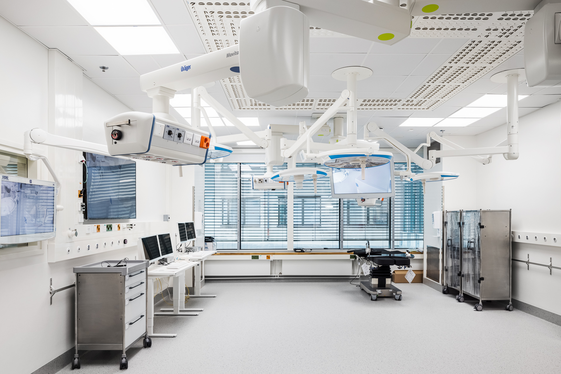 Peruskorjauksen jälkeen Puistosairaalassa on leikkaussaleja sekä runsaasti polikliinisia sekä päiväkirurgisia toimintoja.