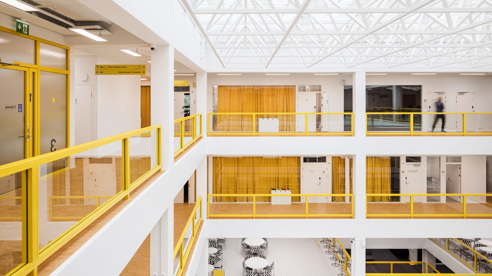 Peruskorjauksessa kunnoitettiin vanhaa ja kirjasto sai sen myötä uuden elämän.