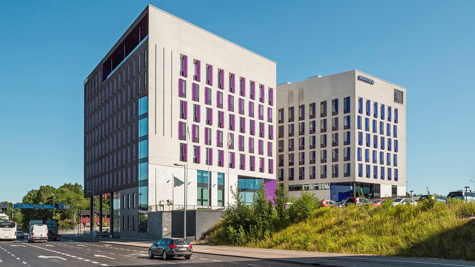 Näyttävä sijainti Mannerheimintien päässä. Kaupunki alkaa tästä. Näyttävä sijainti Mannerheimintien päässä. Kaupunki alkaa tästä.