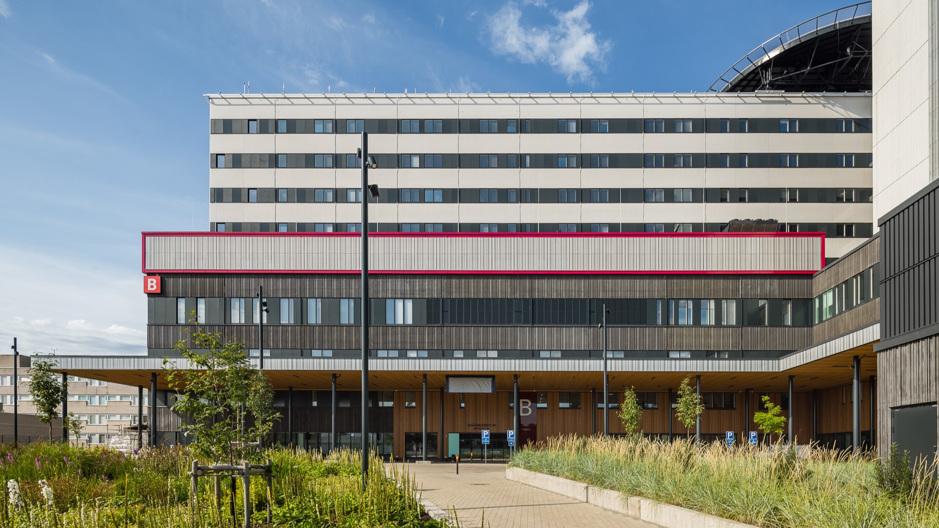 Vastasimme osana allianssia ensimmäisen vaiheen uudisrakennuksen B-osan suunnittelusta ja toteutuksesta. 