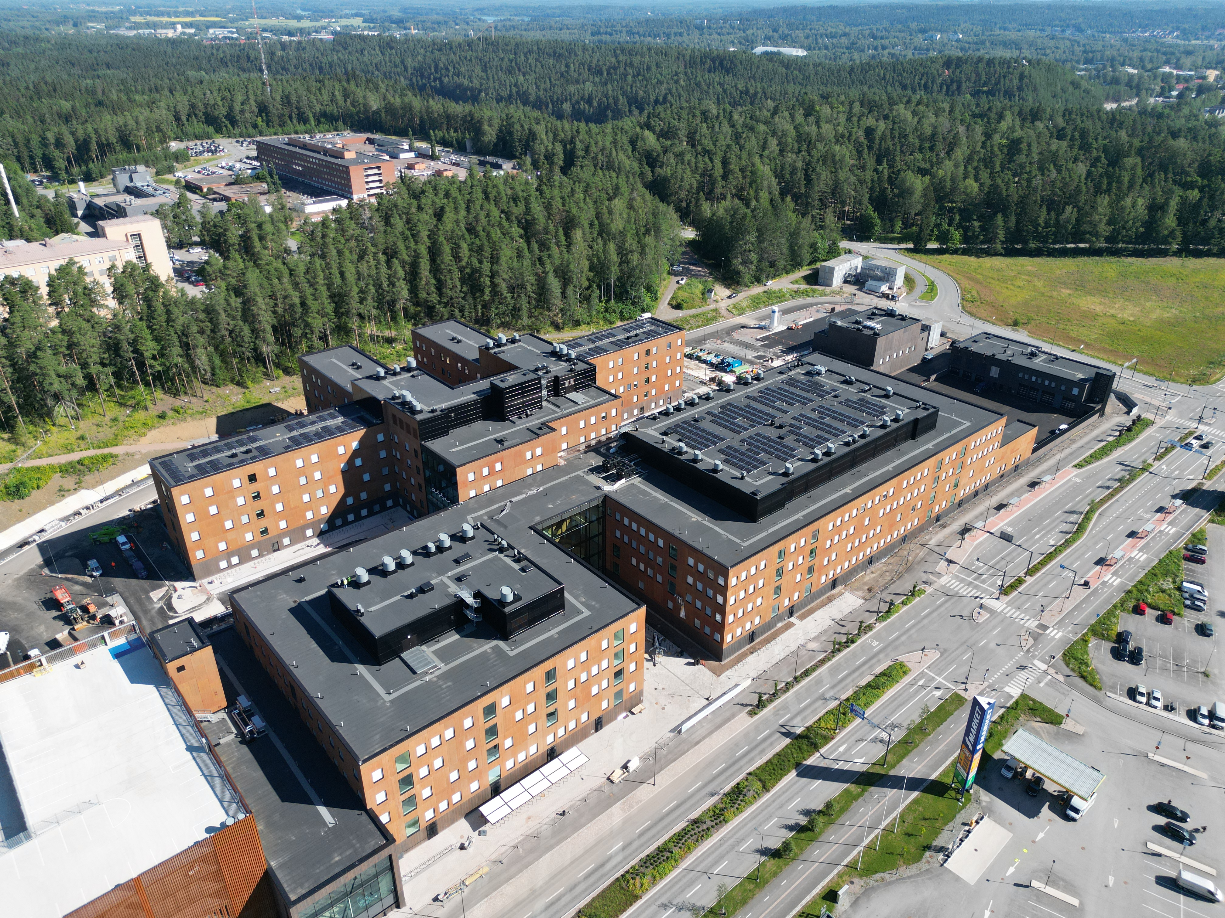 Ahveniston sairaala on laajudeltaan lähes 76 000 bruttoneliömetriä.