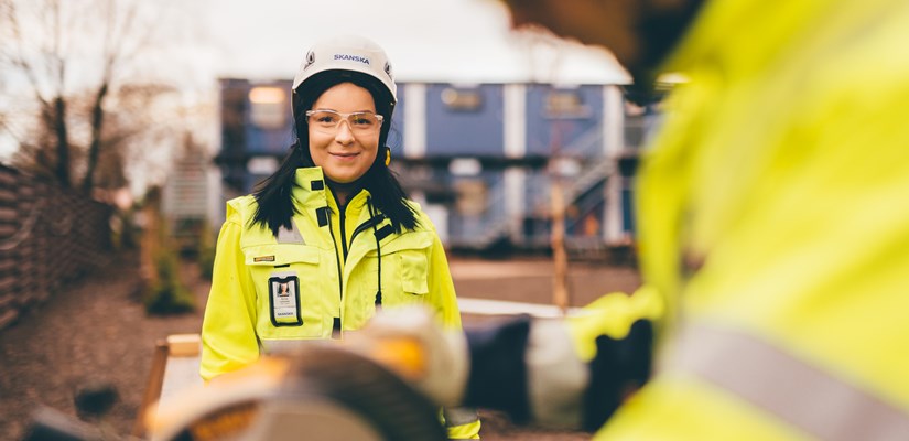 Nuorten perehdyttäminen työmaan vaaroihin on tärkeää kesätyökauden alkaessa. 