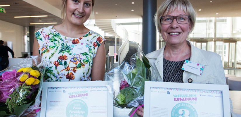 Anna Simula ja Cristina Rinnetie-Uski iloitsivat kunniamaininnasta ja hienosta sijoituksesta. Anna Simula ja Cristina Rinnetie-Uski iloitsivat kunniamaininnasta ja hienosta sijoituksesta.