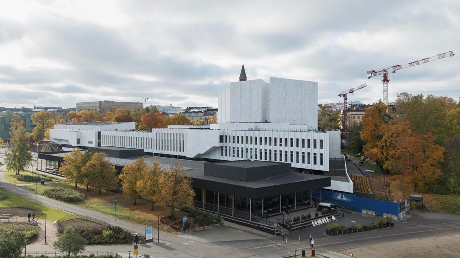 Uudet talotekniset ratkaisut suunniteltiin siten, etteivät ne muuta historiallista ulkoasua tai arkkitehtonisia yksityiskohtia. Uudet talotekniset ratkaisut suunniteltiin siten, etteivät ne muuta historiallista ulkoasua tai arkkitehtonisia yksityiskohtia.