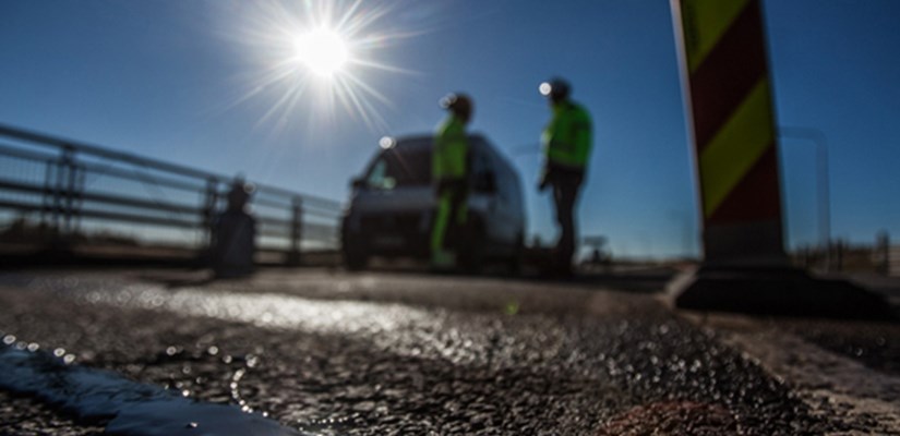 Skanska ja Etelä-Pohjanmaan ELY-keskus ovat allekirjoittaneet sopimuksen mittavasta tienpäällystysurakasta. Skanska ja Etelä-Pohjanmaan ELY-keskus ovat allekirjoittaneet sopimuksen mittavasta tienpäällystysurakasta.